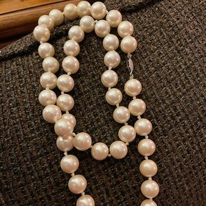 18” Large Pearl Necklace